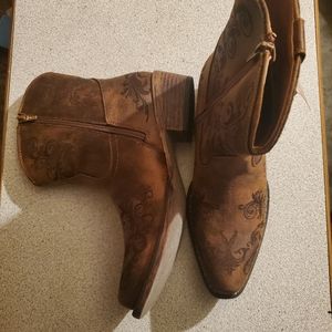 Roper cowboy boots